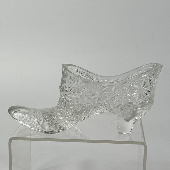 Fenton Daisy and Button High Heel Glass Shoe Slipper MCM Fashion Gift Vintage - Picture 1 of 6